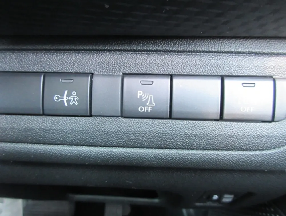 PEUGEOT 2008 CROSSCITY - PRG Motors Ltd