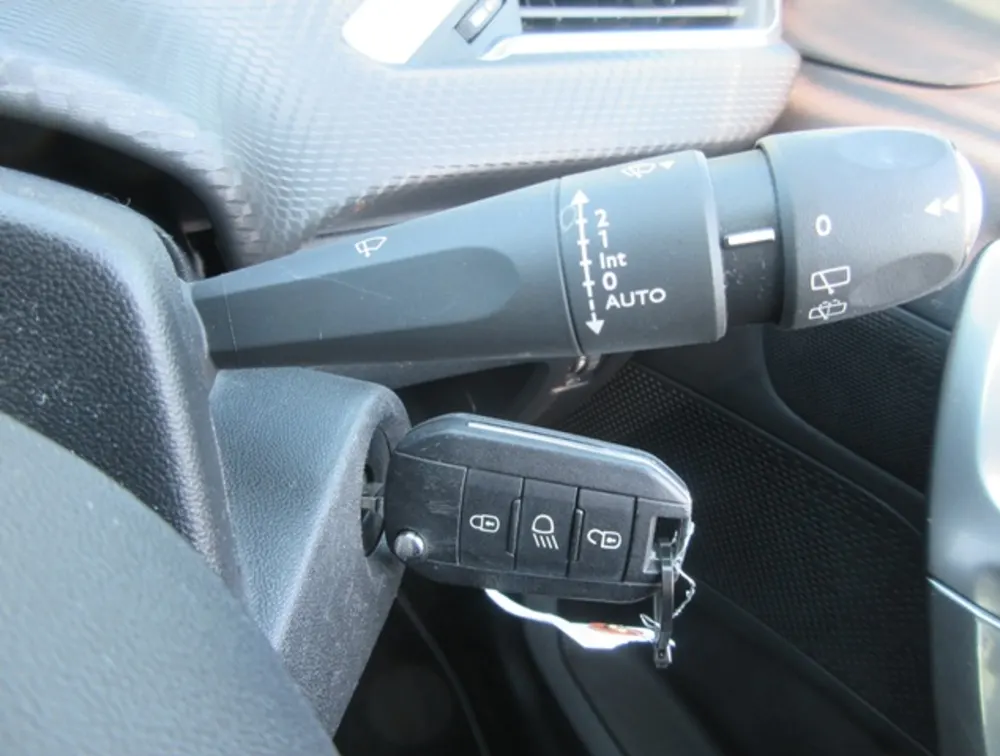 PEUGEOT 2008 CROSSCITY - PRG Motors Ltd