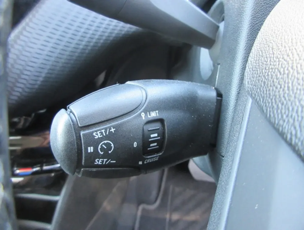 PEUGEOT 208 TECH PACK EDITION - PRG Motors Ltd