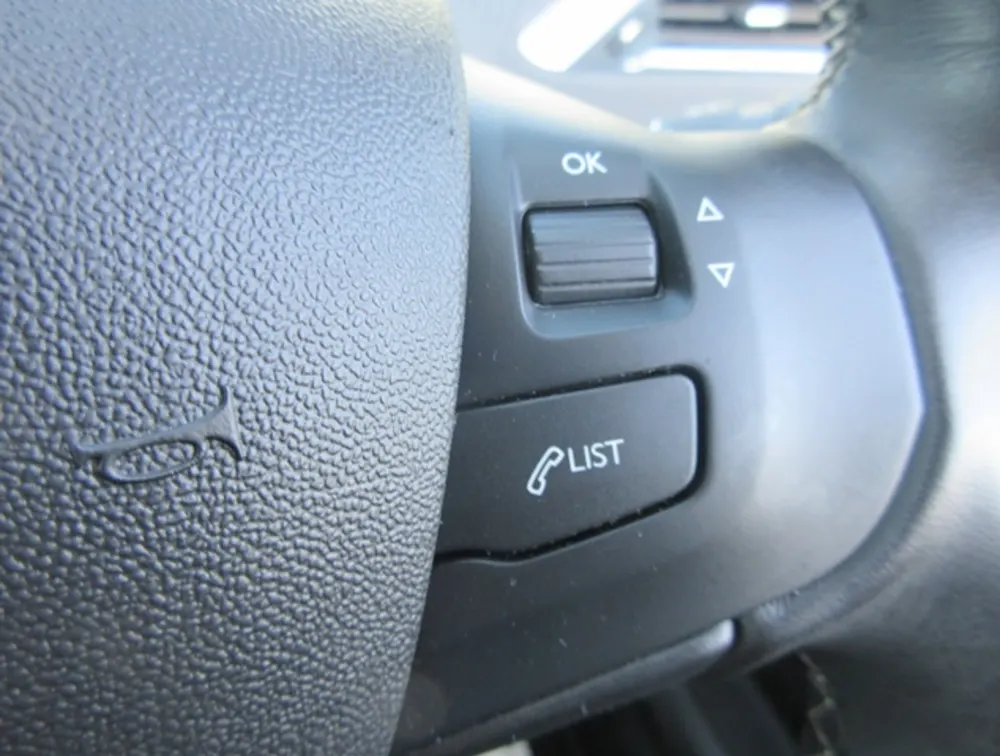 PEUGEOT 208 TECH PACK EDITION - PRG Motors Ltd