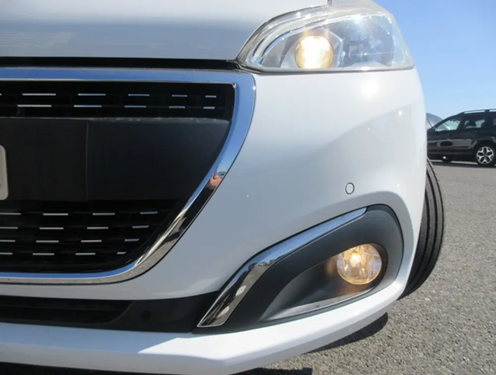 PEUGEOT 208 TECH PACK EDITION - PRG Motors Ltd