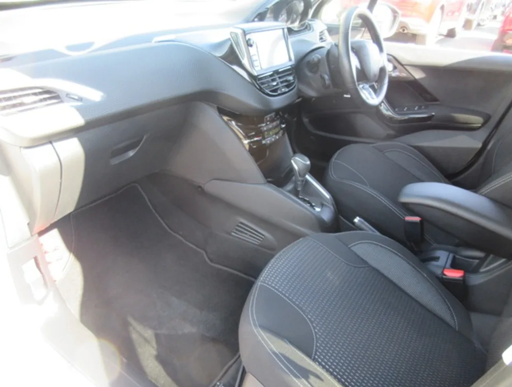 PEUGEOT 208 TECH PACK EDITION - PRG Motors Ltd