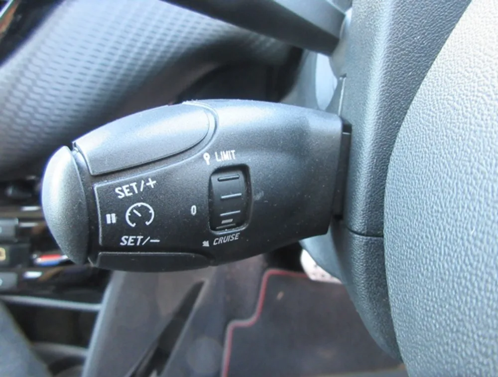 PEUGEOT 2008 GTLINE - PRG Motors Ltd