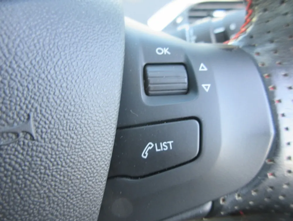 PEUGEOT 2008 GTLINE - PRG Motors Ltd