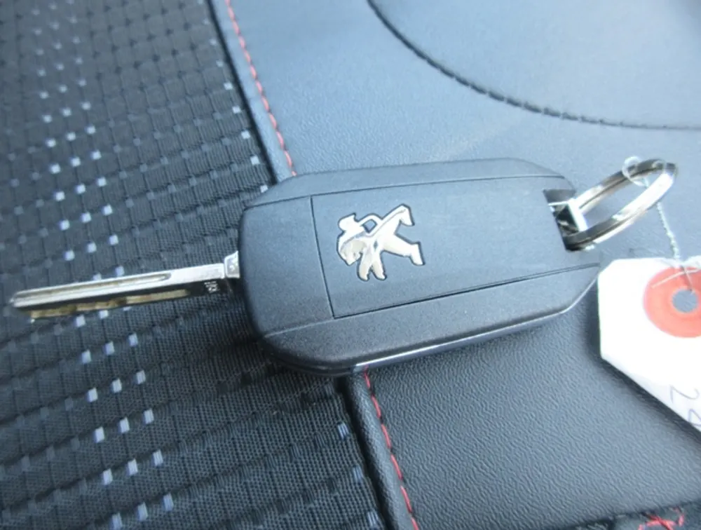 PEUGEOT 2008 GTLINE - PRG Motors Ltd