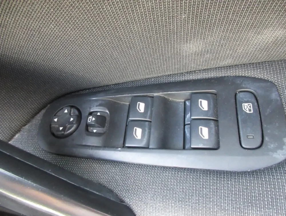 PEUGEOT 308 ALLURE - PRG Motors Ltd