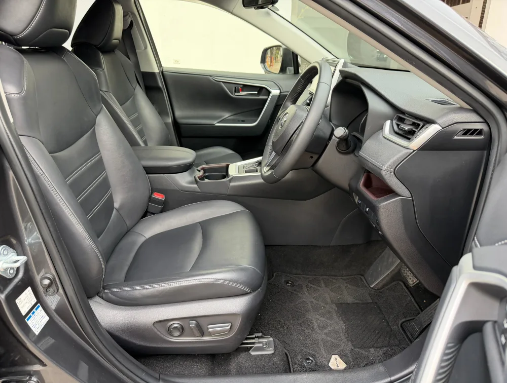 TOYOTA RAV4 - PRG Motors Ltd