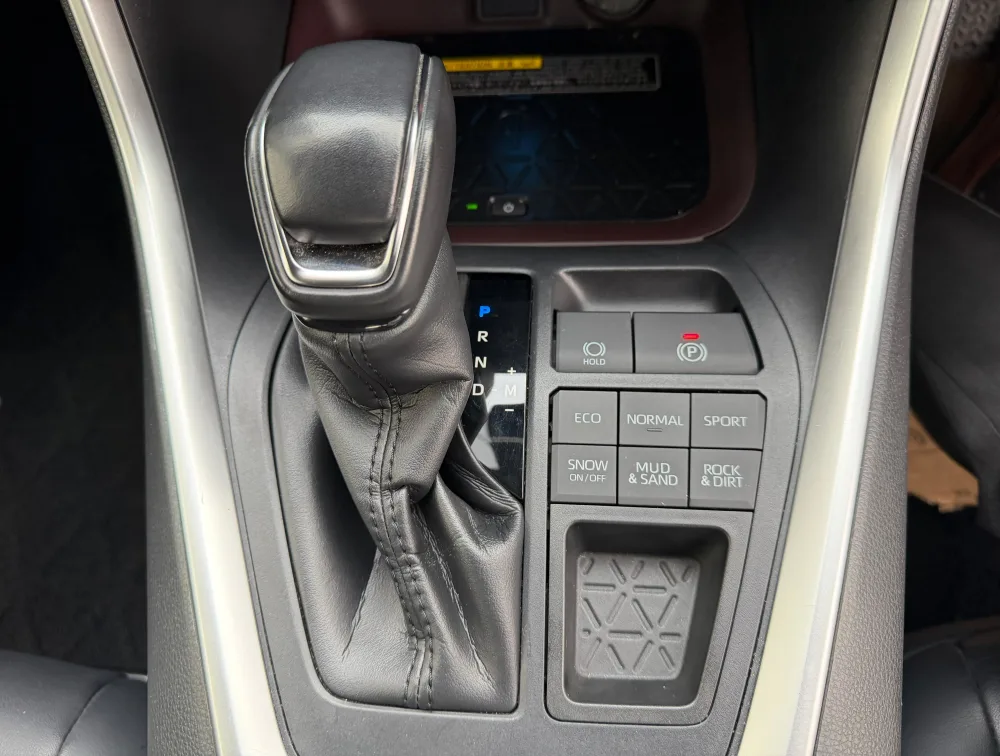 TOYOTA RAV4 - PRG Motors Ltd