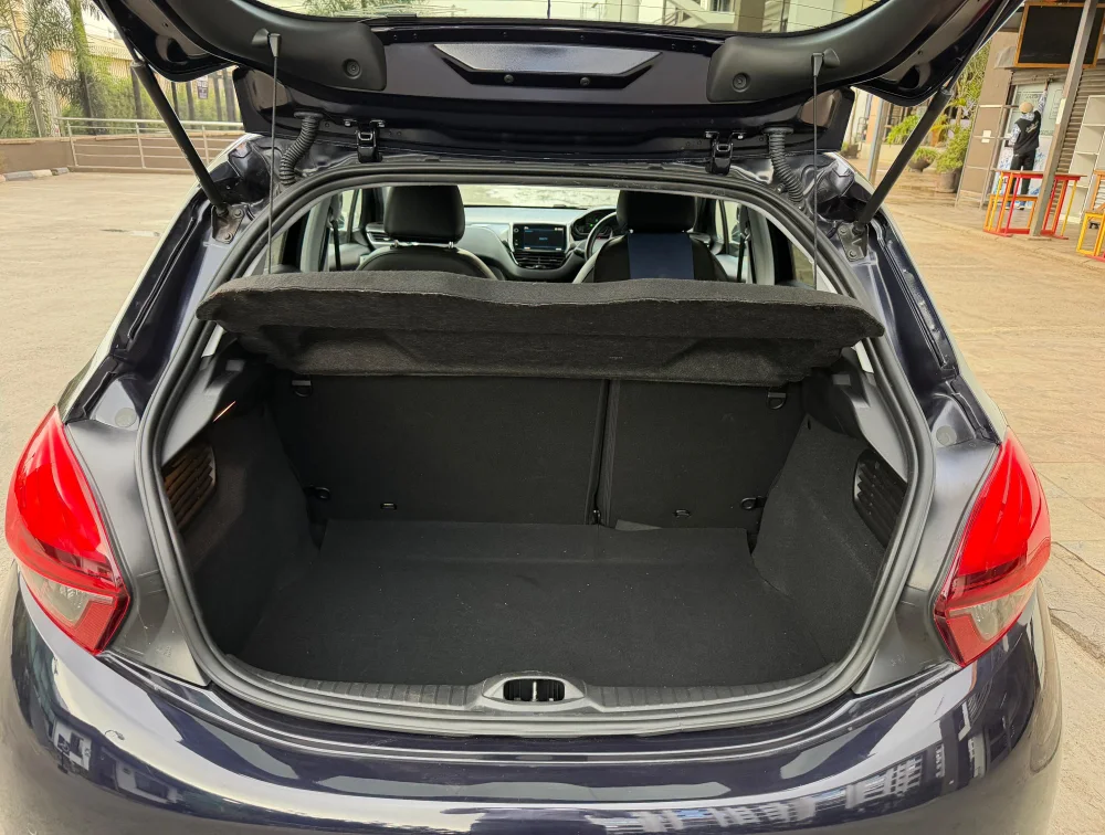 PEUGEOT 208 T/E FULL LEATHER SEATS - PRG Motors Ltd