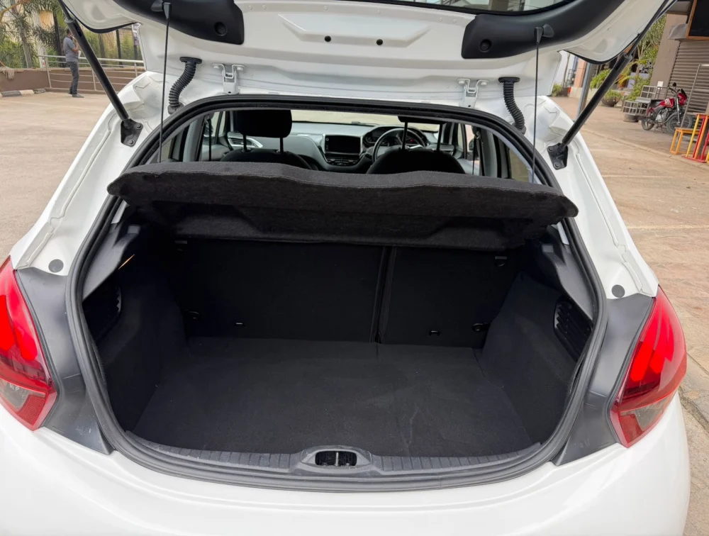 PEUGEOT 208 TECH EDITION - PRG Motors Ltd