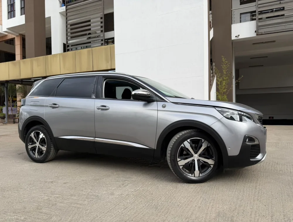 PEUGEOT 5008 CROSSCITY SUNROOF