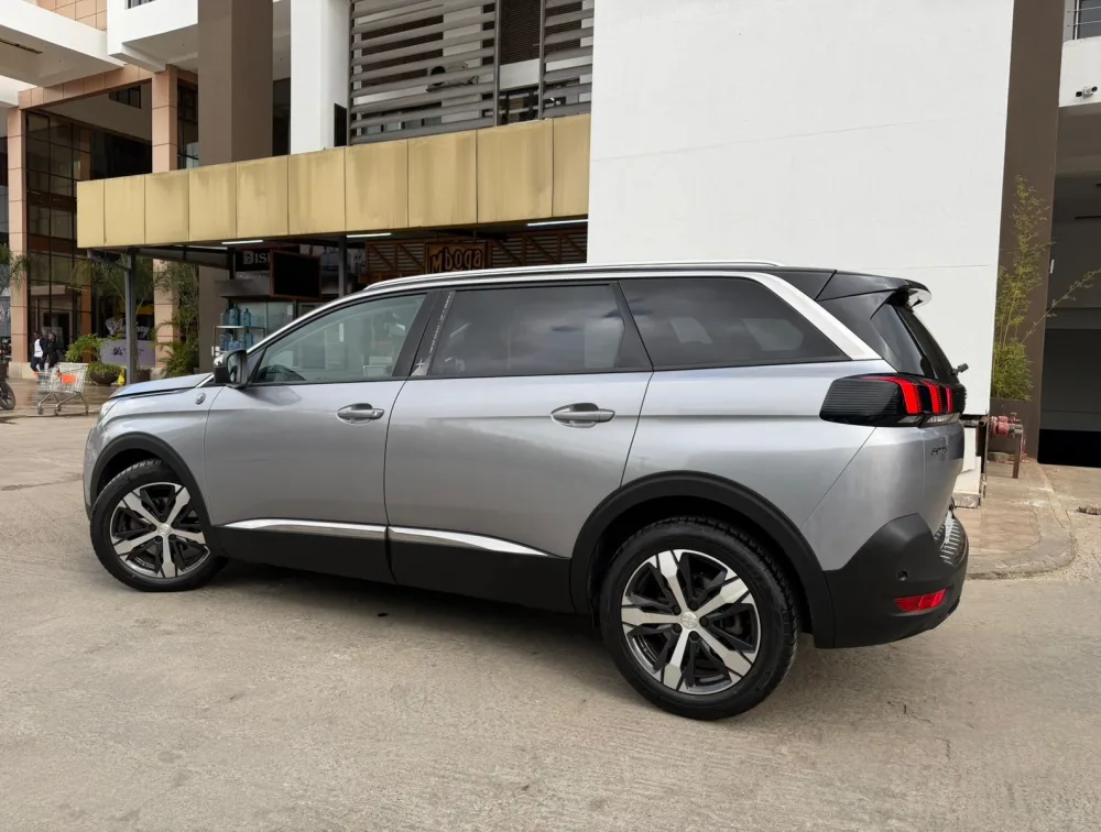 PEUGEOT 5008 CROSSCITY SUNROOF - PRG Motors Ltd