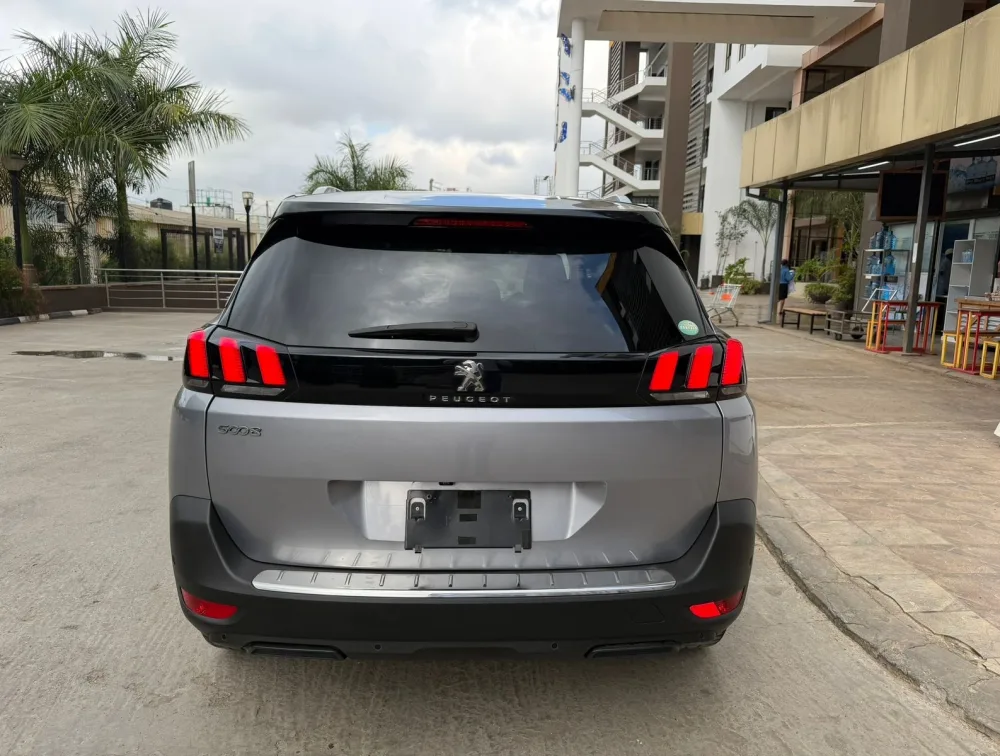 PEUGEOT 5008 CROSSCITY SUNROOF - PRG Motors Ltd