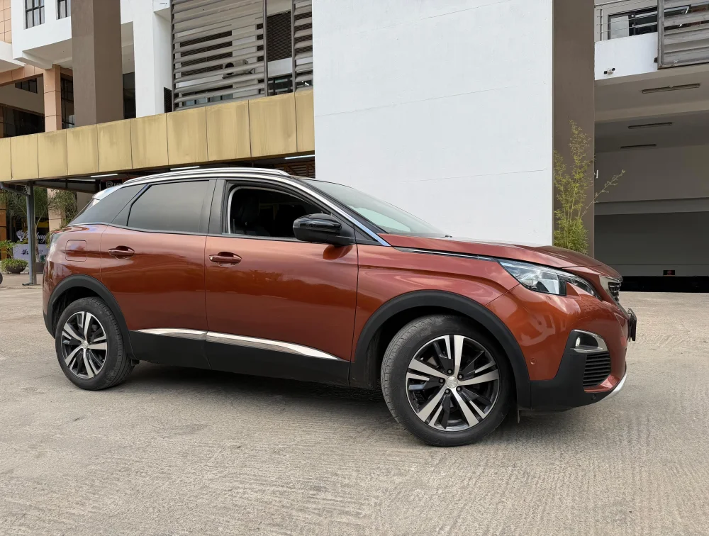 PEUGEOT 3008 ALLURE