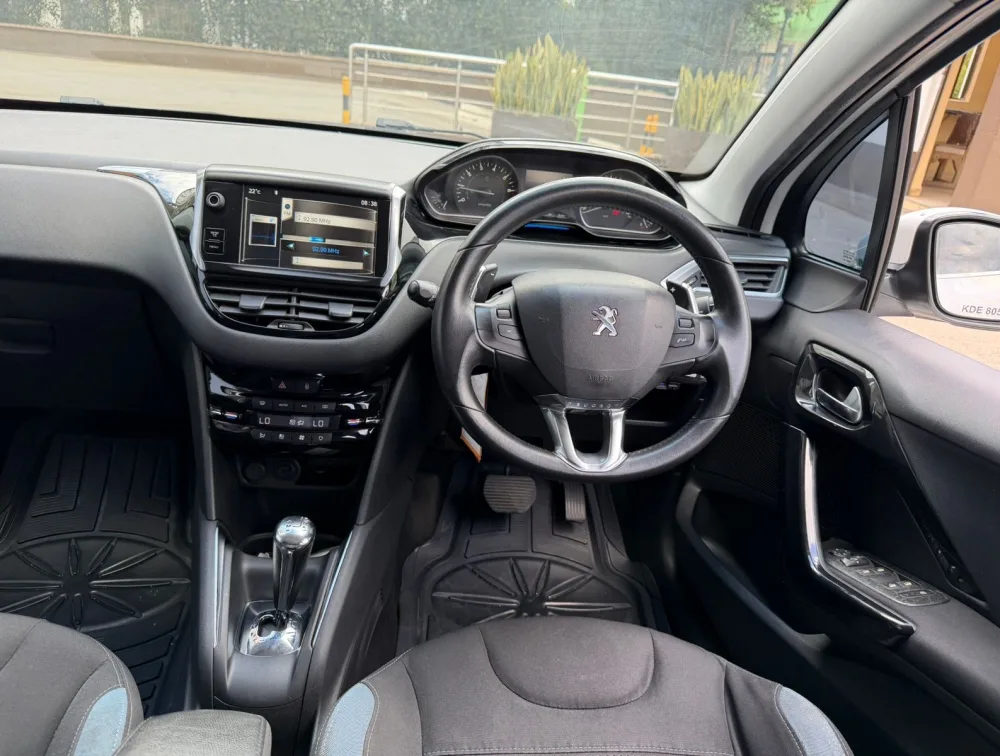 PEUGEOT 208 ALLURE - PRG Motors Ltd