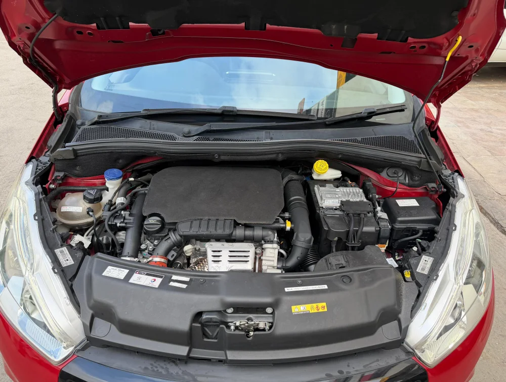 PEUGEOT 208 GTLINE - PRG Motors Ltd