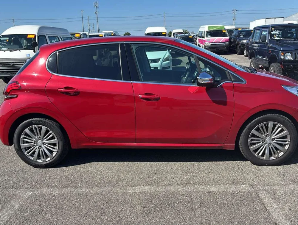 PEUGEOT 208 ALLURE - PRG Motors Ltd