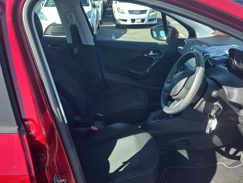 PEUGEOT 208 ALLURE - PRG Motors Ltd