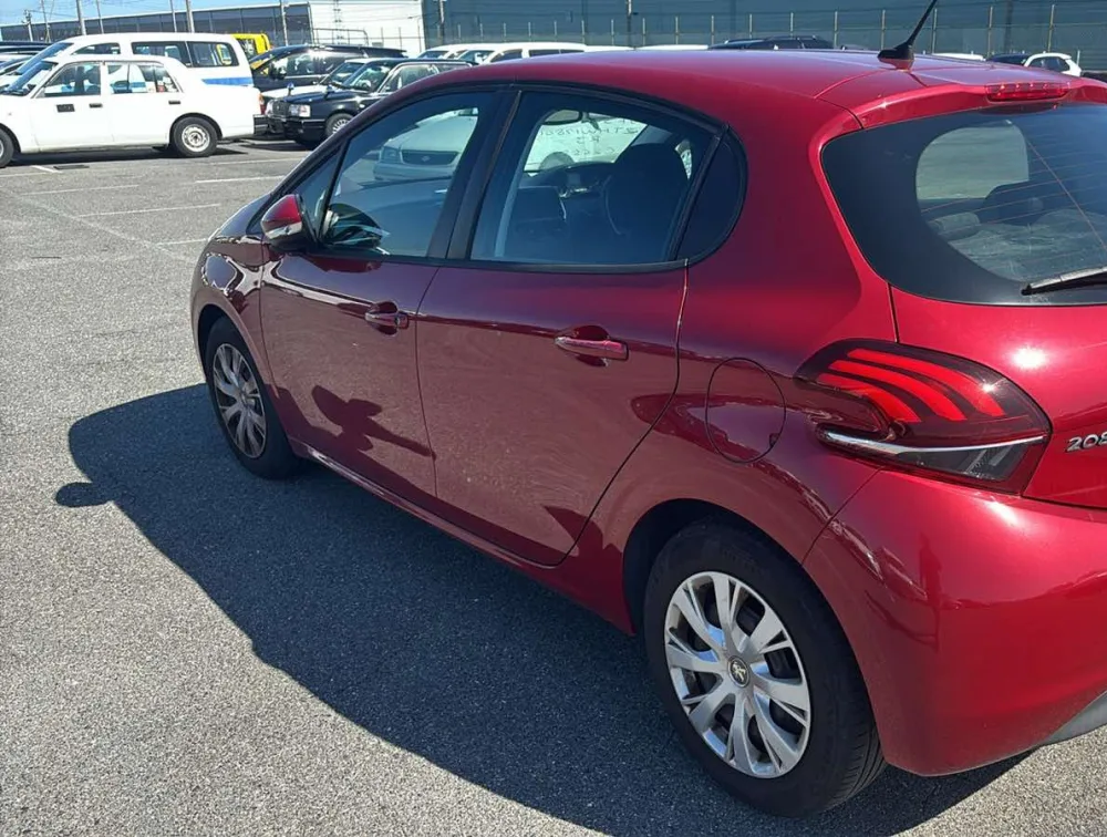 PEUGEOT 208 ALLURE - PRG Motors Ltd