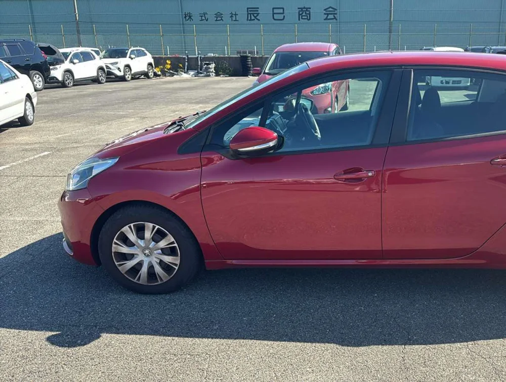 PEUGEOT 208 ALLURE - PRG Motors Ltd