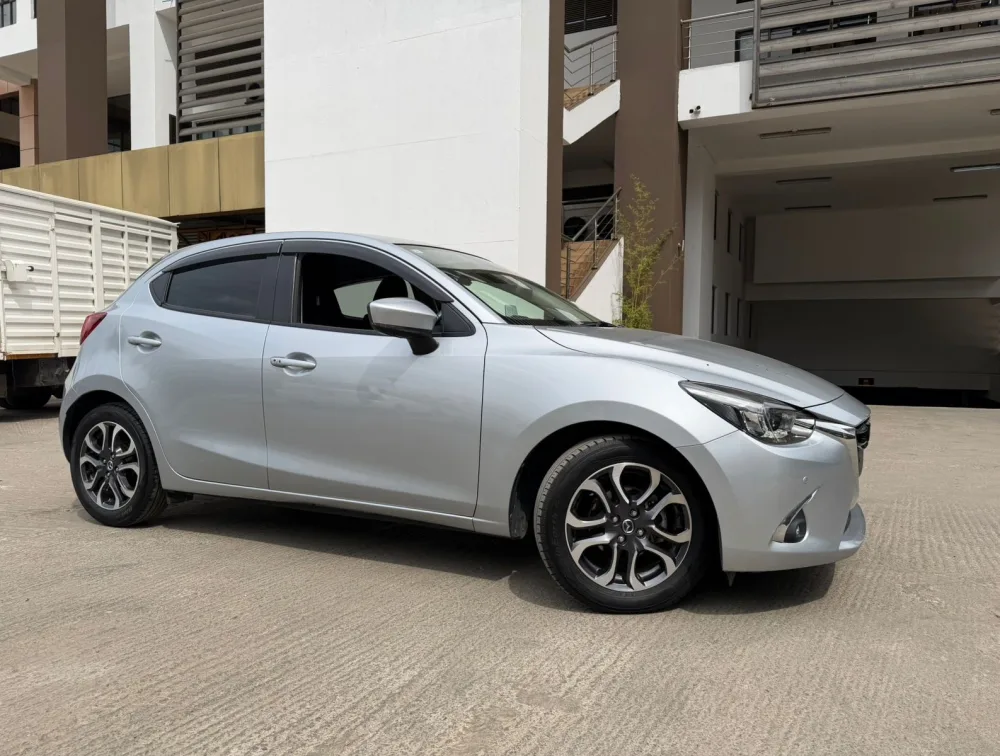 MAZDA DEMIO XD-L PACKAGE