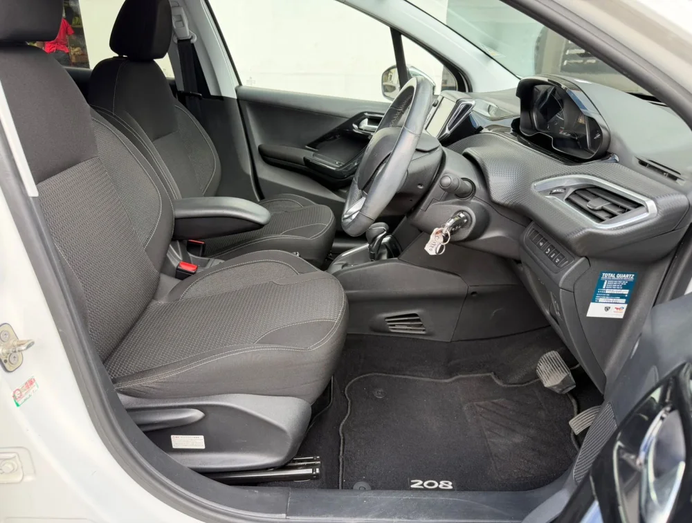PEUGEOT 208 ALLURE - PRG Motors Ltd