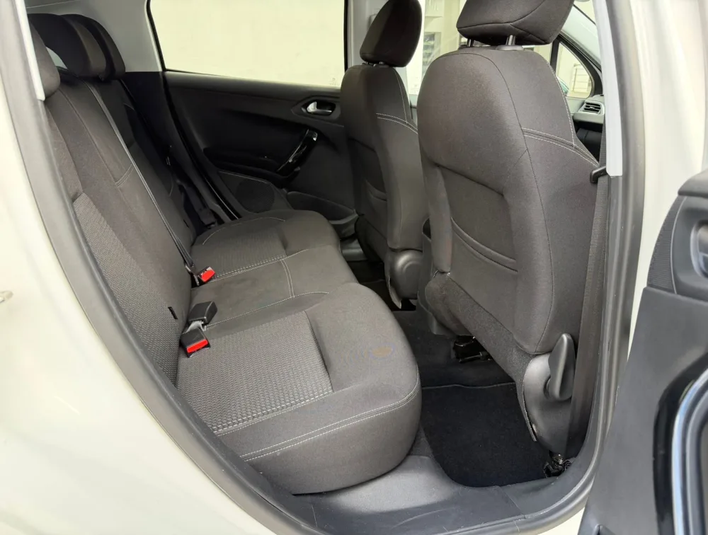 PEUGEOT 208 ALLURE - PRG Motors Ltd