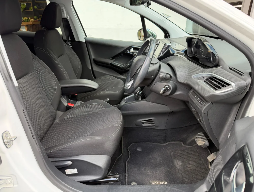 PEUGEOT 208 ALLURE - PRG Motors Ltd