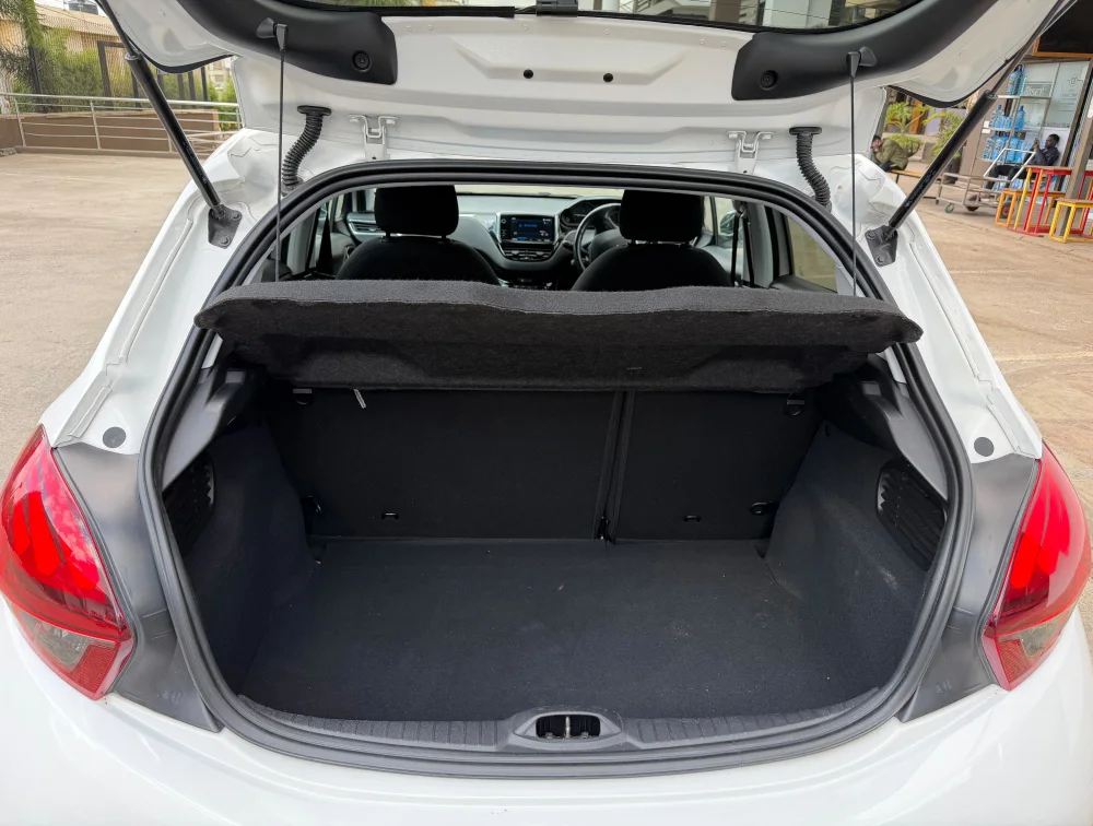 PEUGEOT 208 ALLURE - PRG Motors Ltd