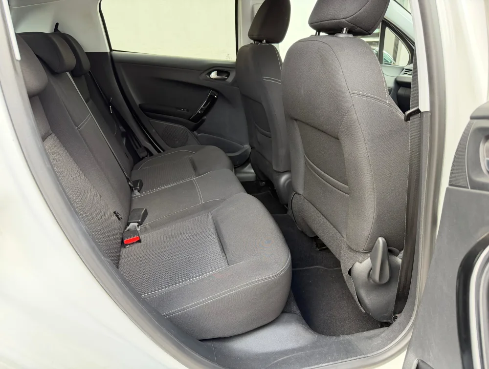 PEUGEOT 208 ALLURE - PRG Motors Ltd