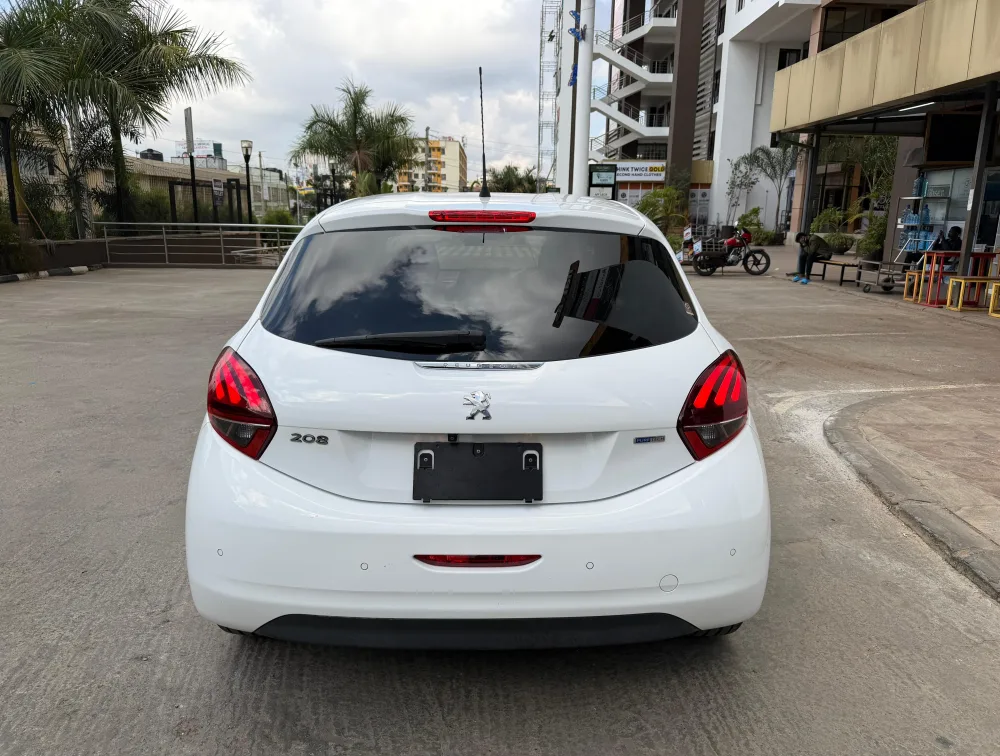 PEUGEOT 208 ALLURE - PRG Motors Ltd