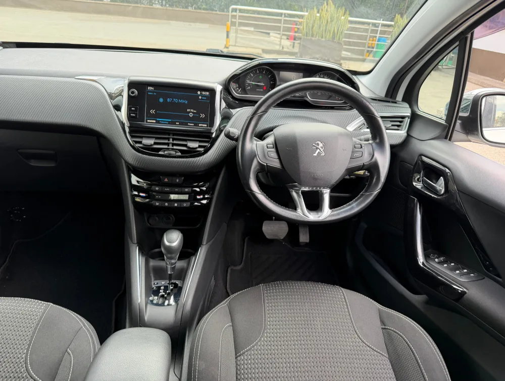 PEUGEOT 208 ALLURE - PRG Motors Ltd