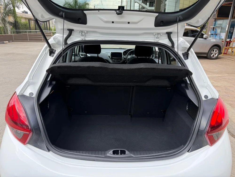 PEUGEOT 208 ALLURE - PRG Motors Ltd