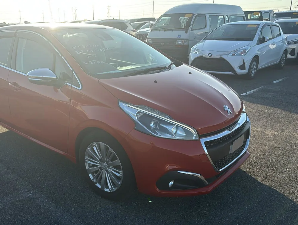 PEUGEOT 208 ALLURE