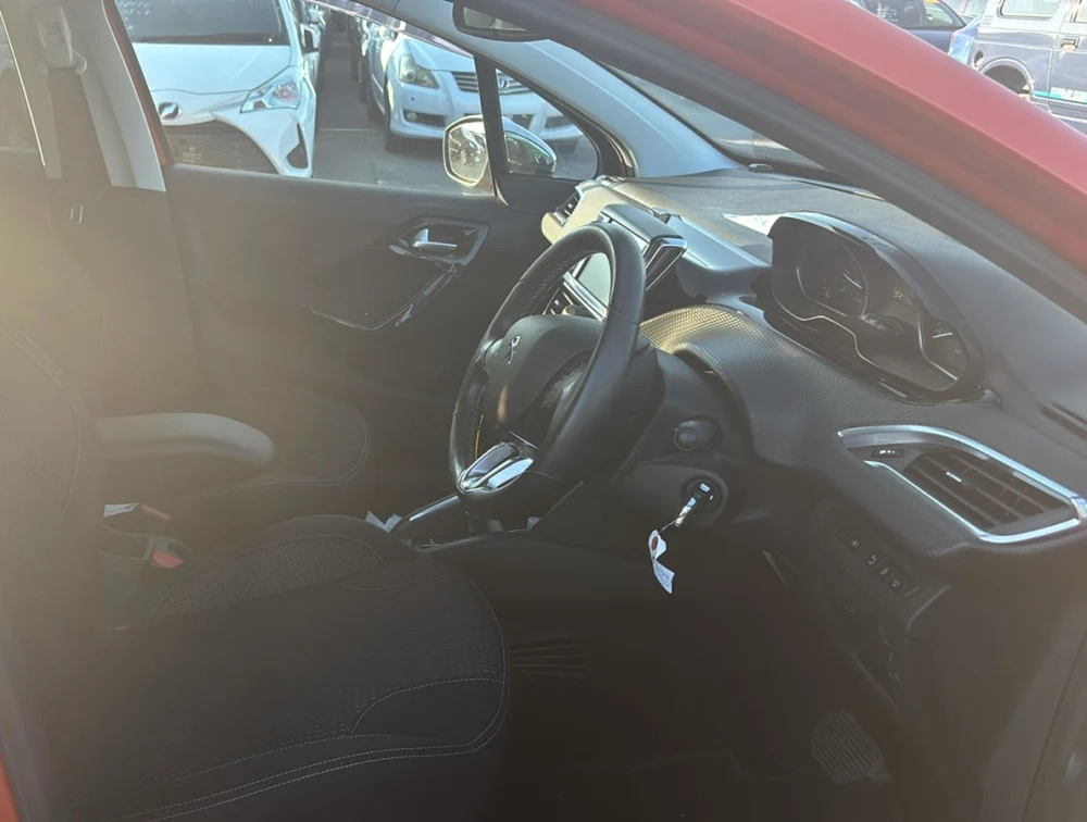 PEUGEOT 208 ALLURE - PRG Motors Ltd