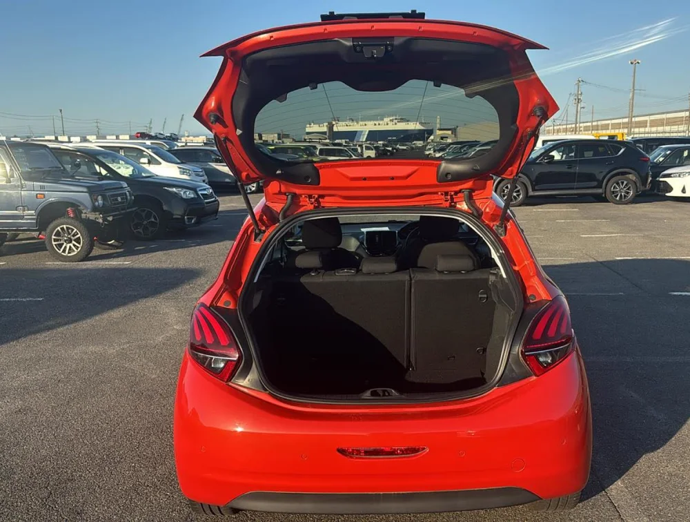 PEUGEOT 208 ALLURE - PRG Motors Ltd