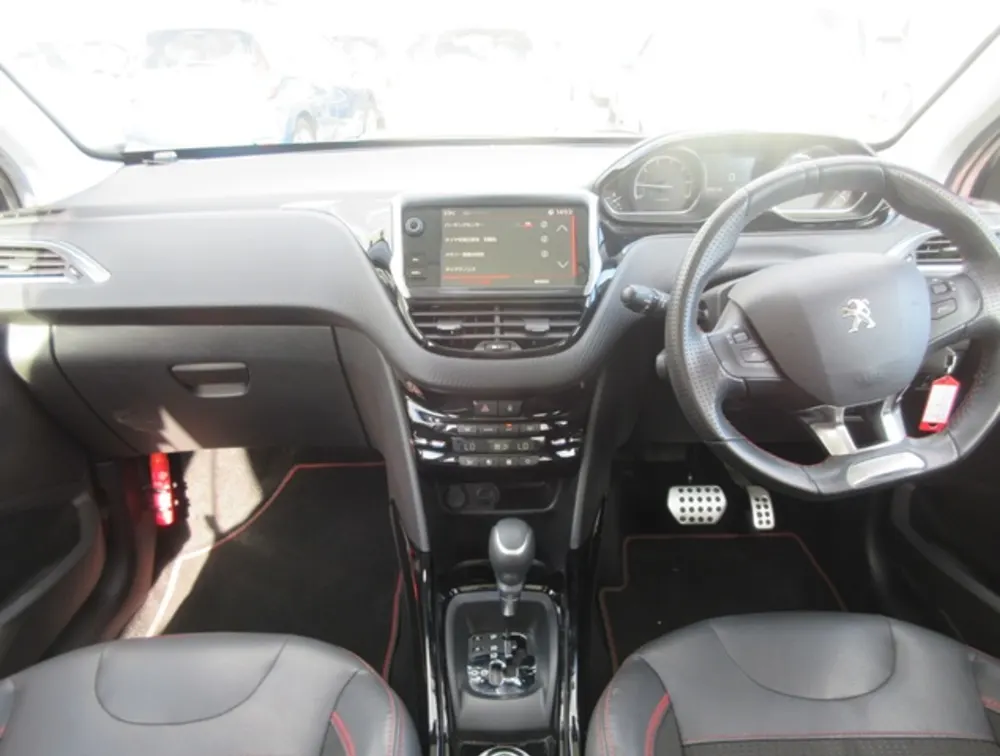 PEUGEOT 2008 GTLINE MOONROOF - PRG Motors Ltd