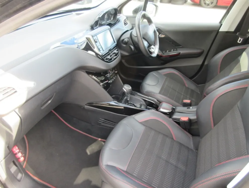 PEUGEOT 2008 GTLINE MOONROOF - PRG Motors Ltd