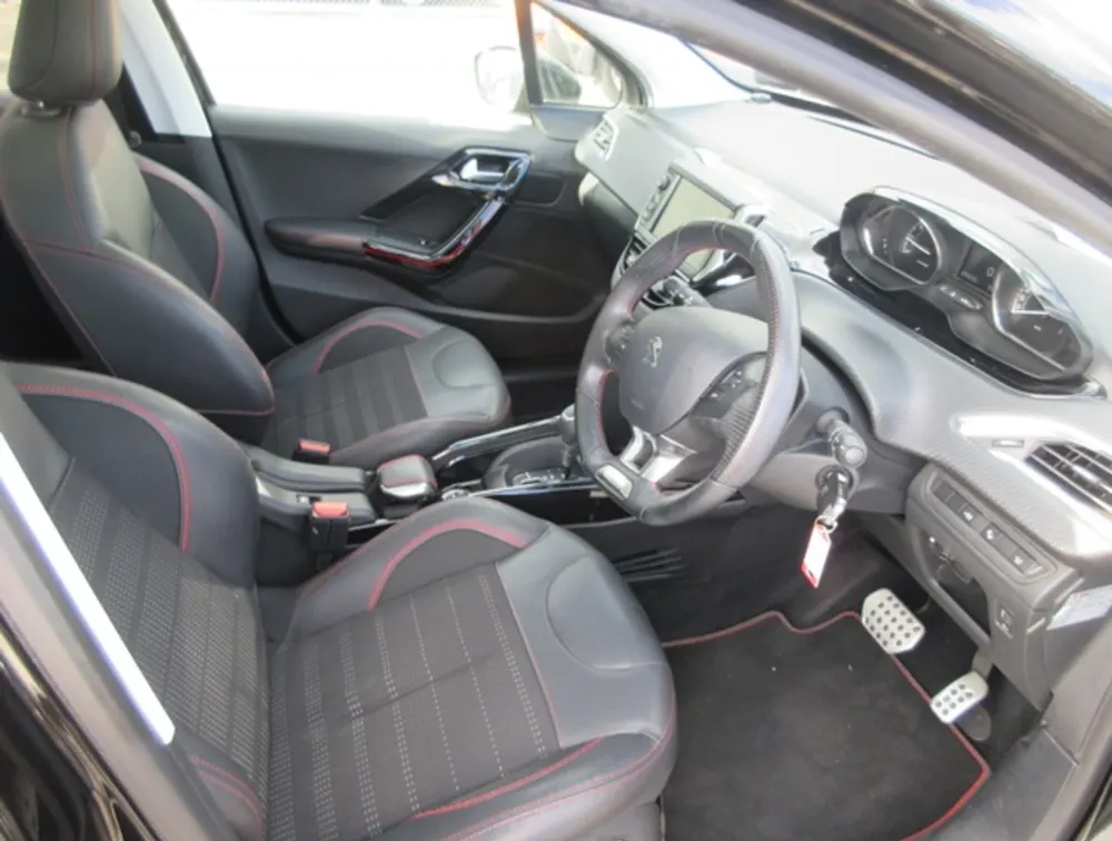 PEUGEOT 2008 GTLINE MOONROOF - PRG Motors Ltd