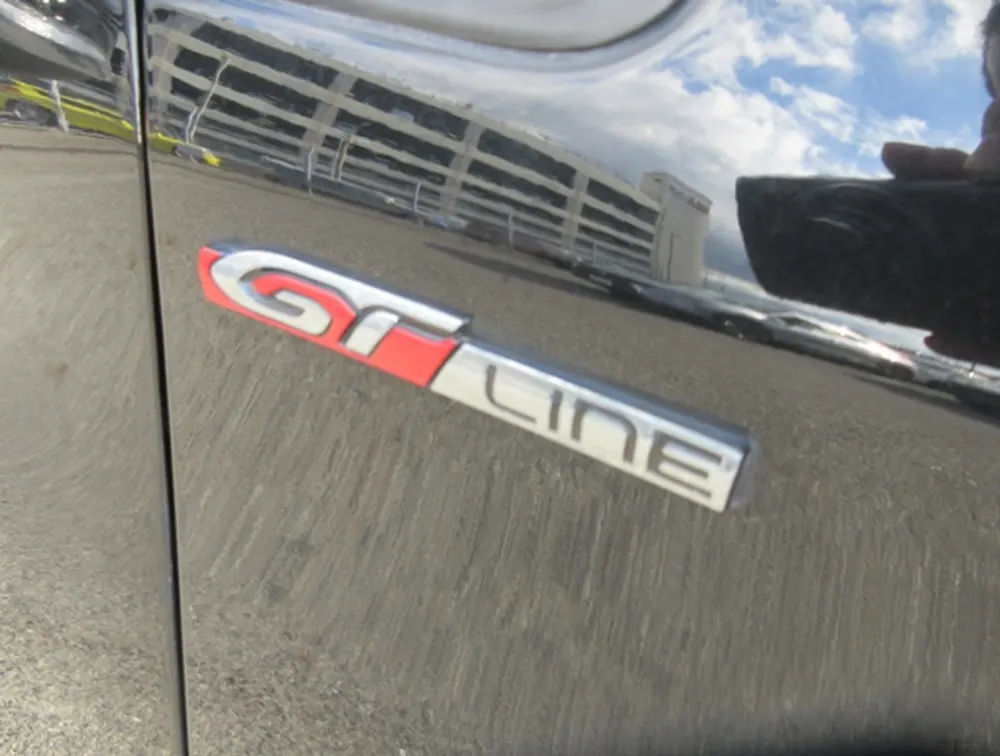 PEUGEOT 2008 GTLINE MOONROOF - PRG Motors Ltd