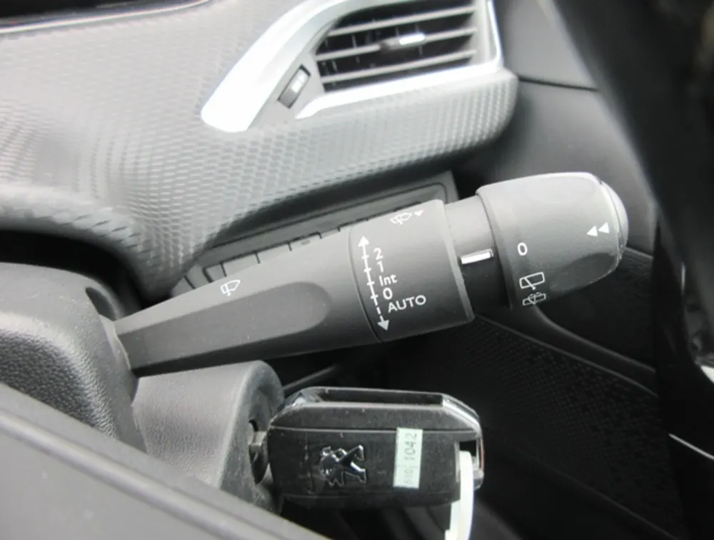 PEUGEOT 208 TECH PACK EDITION - PRG Motors Ltd