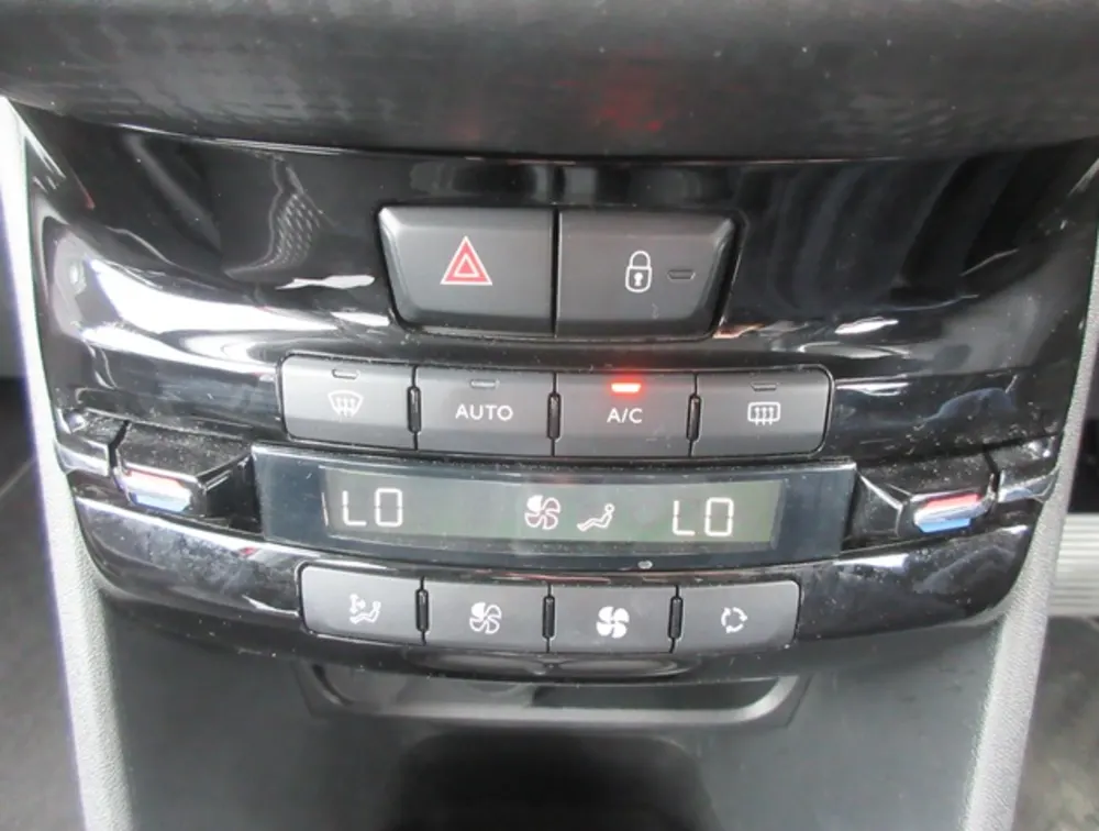 PEUGEOT 208 TECH PACK EDITION - PRG Motors Ltd