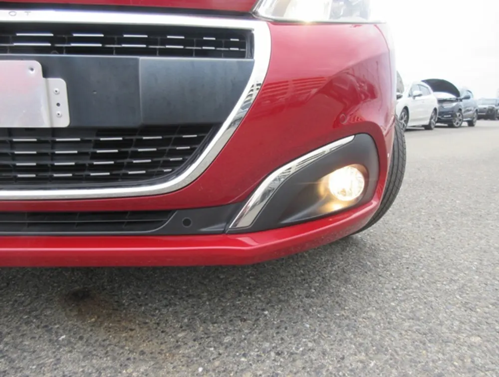 PEUGEOT 208 TECH PACK EDITION - PRG Motors Ltd