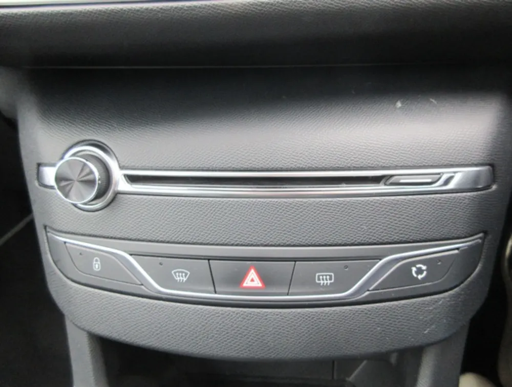 PEUGEOT 308 S/WAGON MOONROOF - PRG Motors Ltd