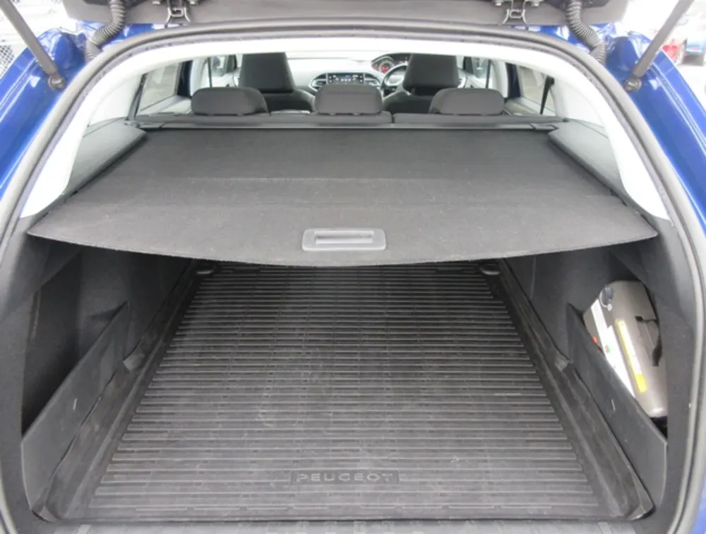 PEUGEOT 308 S/WAGON MOONROOF - PRG Motors Ltd