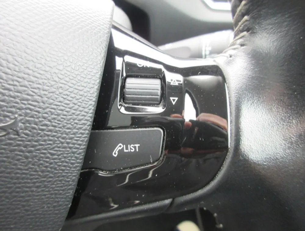 PEUGEOT 308 S/WAGON MOONROOF - PRG Motors Ltd