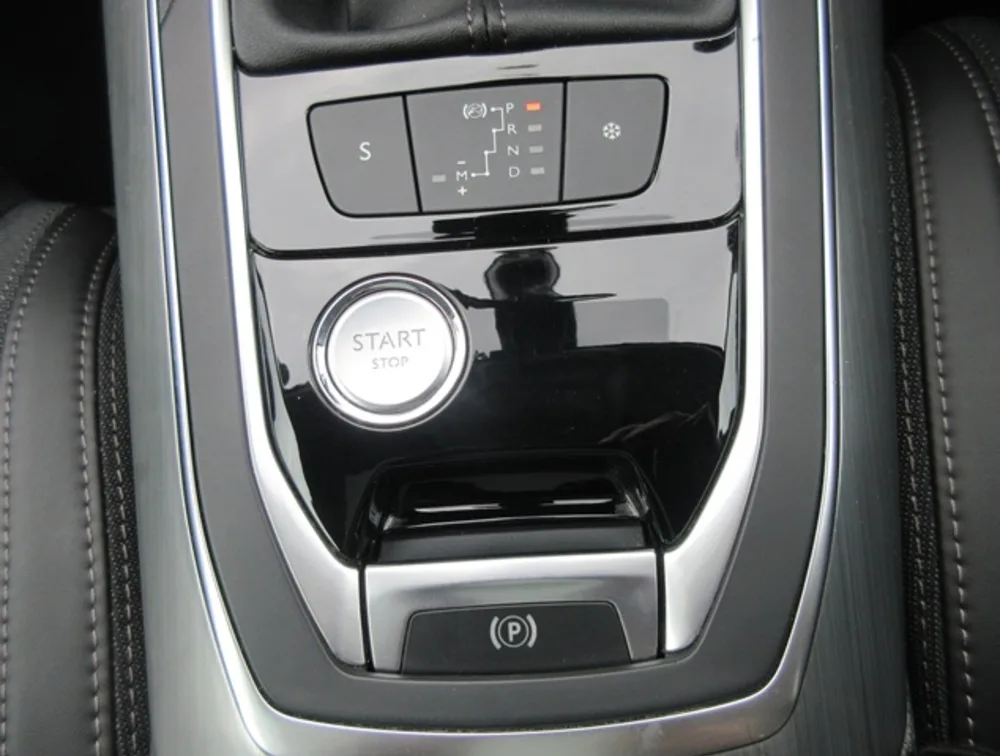 PEUGEOT 308 S/WAGON MOONROOF - PRG Motors Ltd