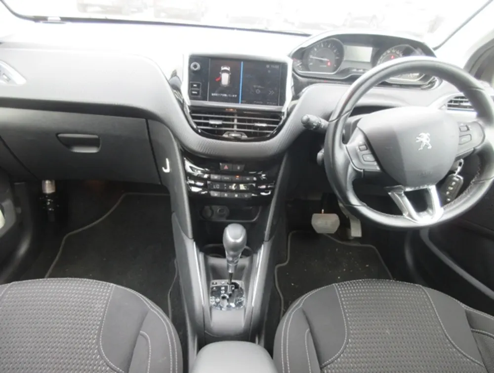 PEUGEOT 208 ALLURE - PRG Motors Ltd