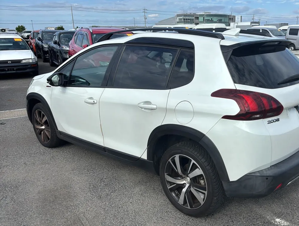 PEUGEOT 2008 GTLINE MOONROOF - PRG Motors Ltd