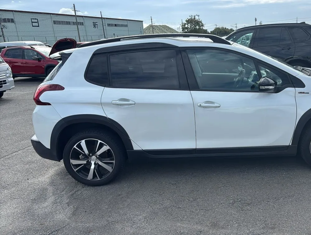 PEUGEOT 2008 GTLINE MOONROOF - PRG Motors Ltd